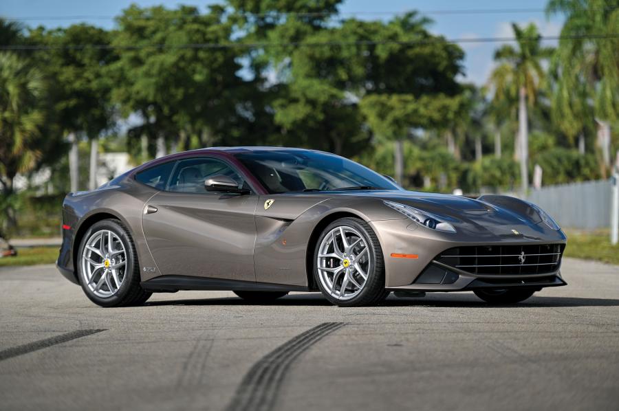  Ferrari F12berlinetta The Grand Tourer (226891) 2017 года  (фото 2 из 31)